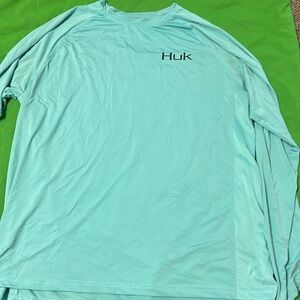 Women’s Huk Shirt